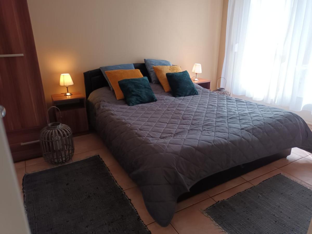 Miranda Apartmanhaz Appartement Siófok Buitenkant foto