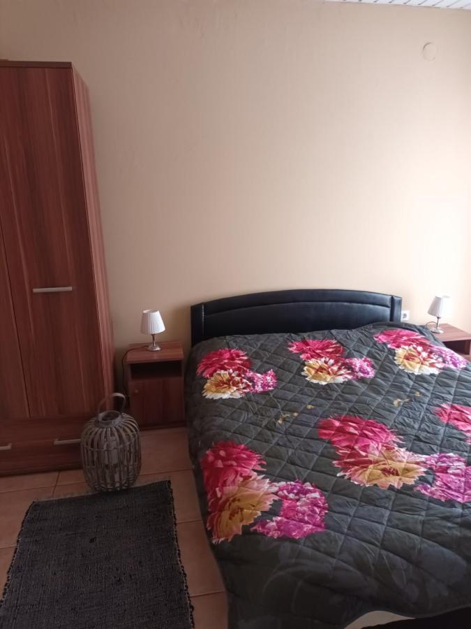 Miranda Apartmanhaz Appartement Siófok Buitenkant foto